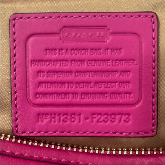 NWT Coach Daisy Magenta Leather Tote Bag with Structured Design Silver Hardware - Picture 2 of 8